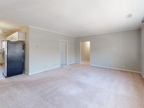 137 Lake Shore Rd 4, Boston MA 02135