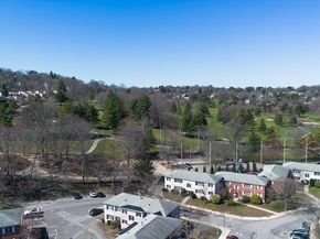 137 Lake Shore Rd 4, Boston MA 02135