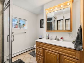 6 Crawford Dr, Woburn MA 01801