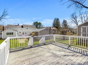 6 Crawford Dr, Woburn MA 01801