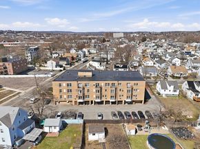 314 Riverside Ave 408, Medford MA 02155