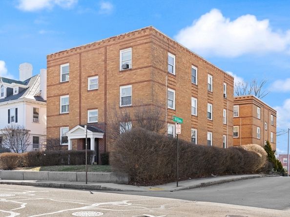 31 Chestnut St 5, Worcester MA 01609