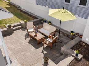 21 Bradford Rd 21, Watertown MA 02472