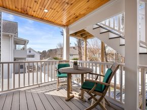21 Bradford Rd 21, Watertown MA 02472