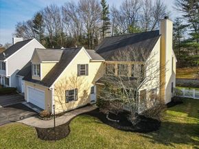 124 Clear Pond Dr 124, Walpole MA 02081