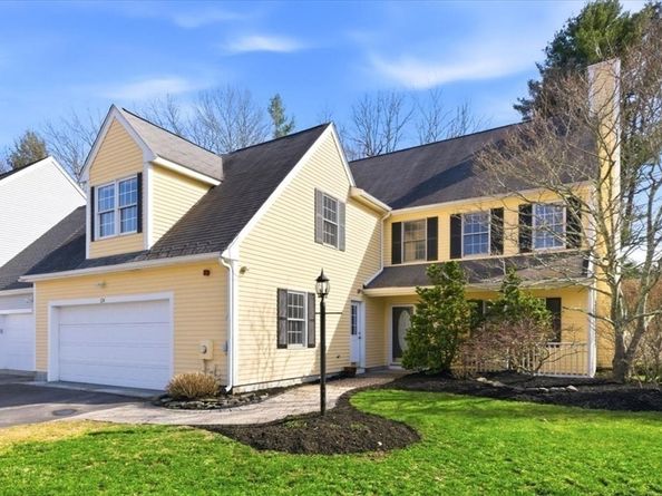 124 Clear Pond Dr 124, Walpole MA 02081