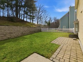 124 Clear Pond Dr 124, Walpole MA 02081