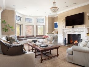 304 Commonwealth Ave PH, Boston MA 02115