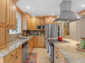 10 Peartree Drive, Westwood MA 02090
