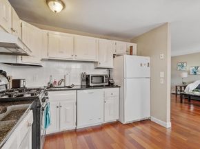 80 Edgelawn Avenue 6, North Andover MA 01845