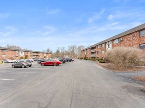 65 Mccormick Ter 10, Stoughton MA 02072
