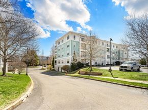 4 Repton Cir 4105, Watertown MA 02472