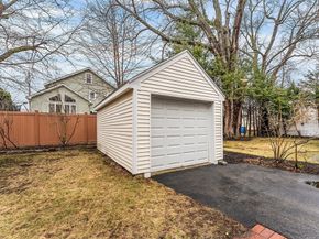 30 Stearns Rd, Belmont MA 02478