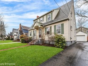 30 Stearns Rd, Belmont MA 02478