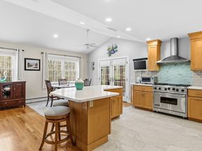 12 Brandt Beach Ave, Mattapoisett MA 02739