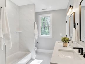 18 Heritage Dr, Lexington MA 02420
