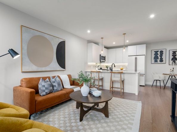 100 Lincoln Street 305U, Boston MA 02135