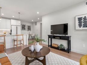 100 Lincoln Street 305U, Boston MA 02135