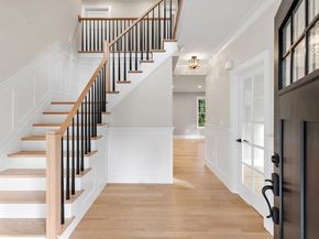 12 Pleasant St, Burlington MA 01803