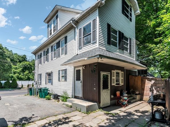 1130 Water St, Fitchburg MA 01420