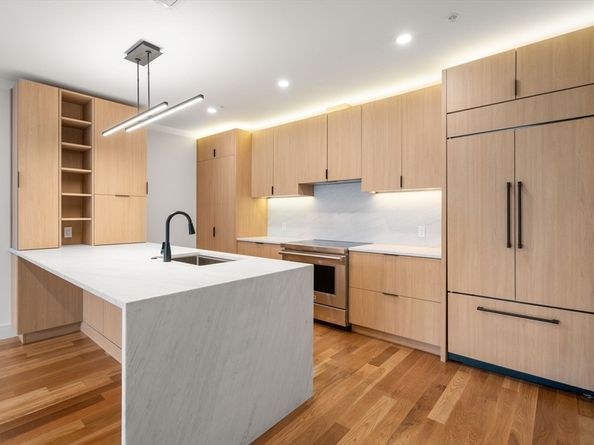 58 Kent 301, Brookline MA 02445