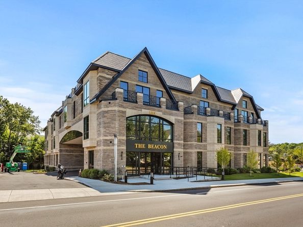 1114 Beacon St. 106, Newton MA 02461