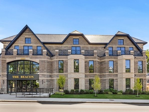 1114 Beacon St. 106, Newton MA 02461