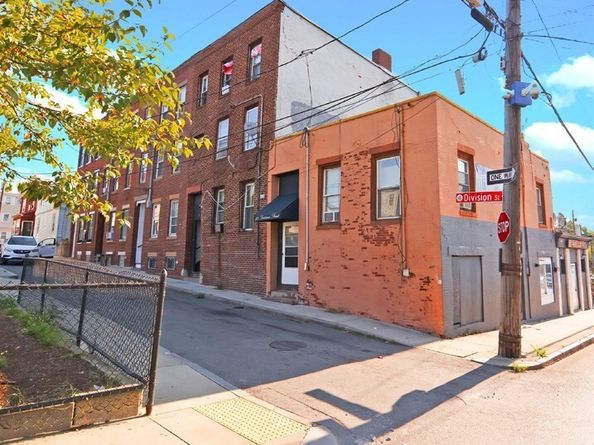 23-25 Division St, Chelsea MA 02150