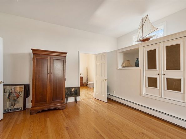 303 Nahant Rd, Nahant MA 01908