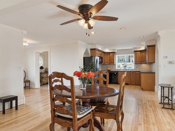 303 Nahant Rd, Nahant MA 01908