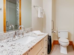 3 West Hollow, Andover MA 01810