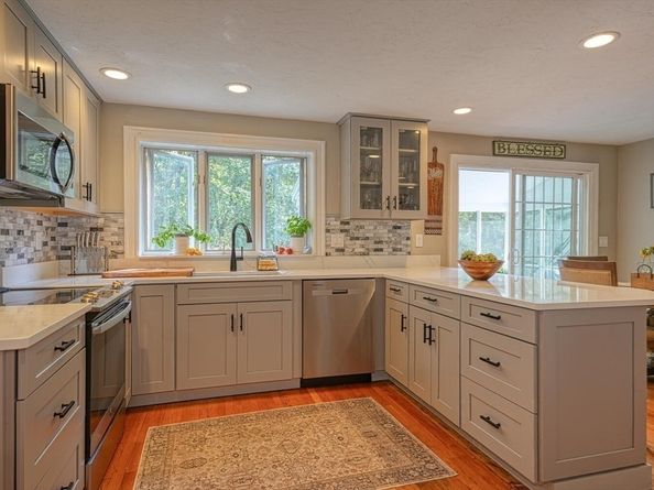 3 Pheasanthill Road, Norfolk MA 02056