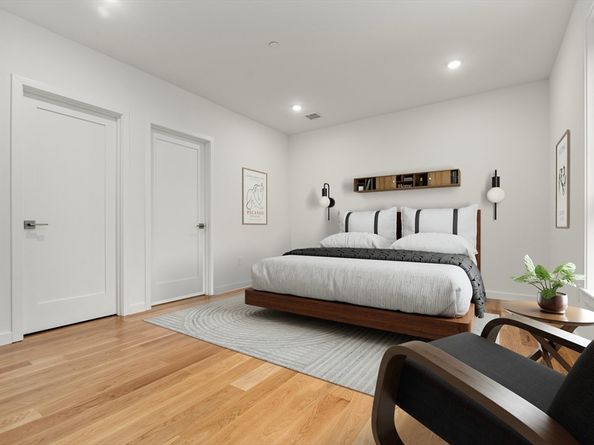267 Old Colony 310, Boston MA 02127