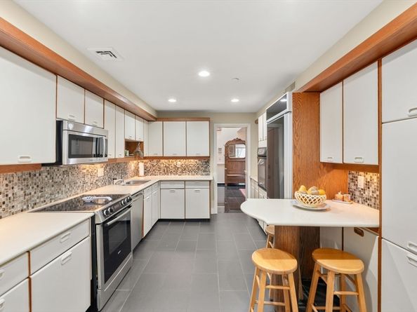 241 Perkins Street C402, Boston MA 02130