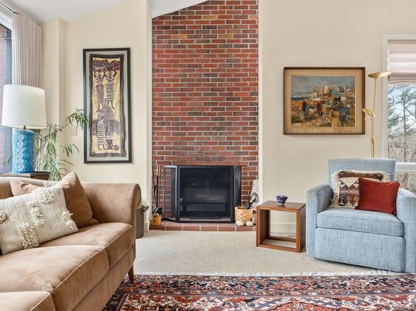 241 Perkins Street C402, Boston MA 02130