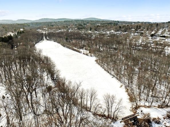 485 Blue Hills Parkway 21, Milton MA 02186