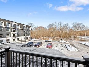 485 Blue Hills Parkway 21, Milton MA 02186