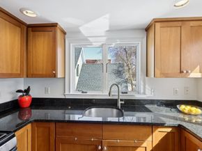 70 Albion 3, Somerville MA 02143