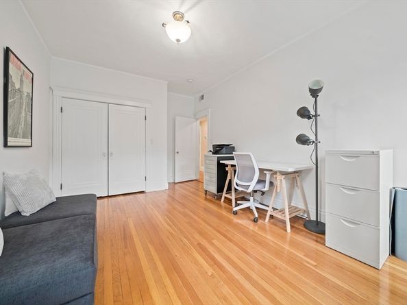 4 Fairbanks 2, Brookline MA 02446