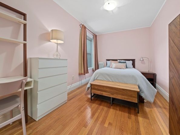 4 Fairbanks 2, Brookline MA 02446