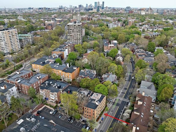 4 Fairbanks 2, Brookline MA 02446