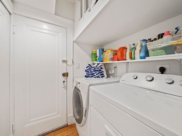 4 Fairbanks 2, Brookline MA 02446