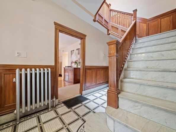 4 Fairbanks 2, Brookline MA 02446