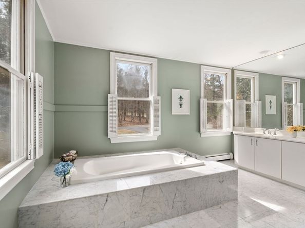 4 Old Meadow Lane, Harvard MA 01451