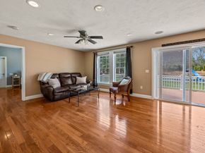 32 Rickey Ln, Wareham MA 02538