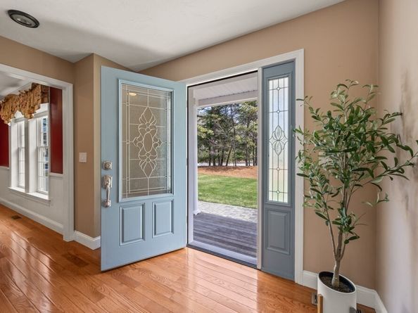 32 Rickey Ln, Wareham MA 02538