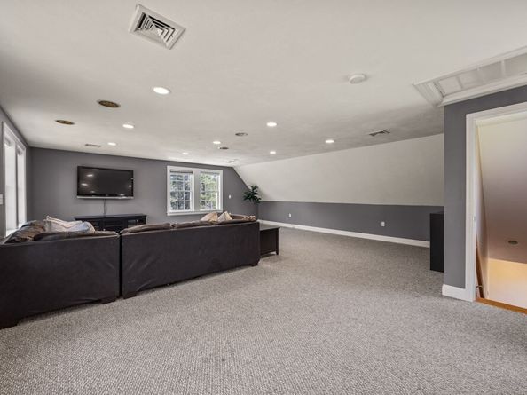 32 Rickey Ln, Wareham MA 02538