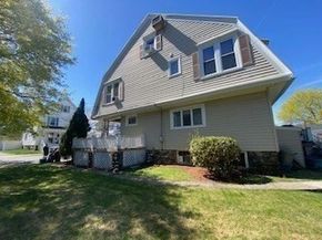 21 Emerson St, Peabody MA 01960