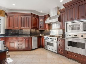 15 Rockport Rd, Weston MA 02493