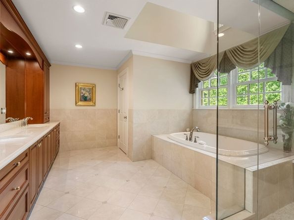 15 Rockport Rd, Weston MA 02493